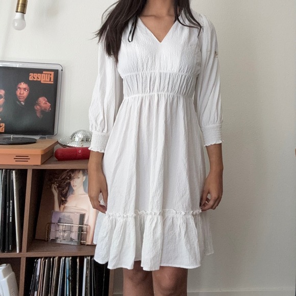 Calvin Klein Dresses & Skirts - Calvin Klein White Textured V-Neck Midi Dress Smocked Waist Size 6